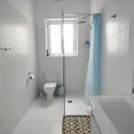 Апартаменты Sunset Court Self Catering Sea View Айнсилем
