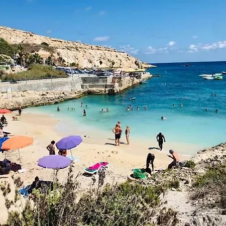 Sunset Court Self Catering Sea View