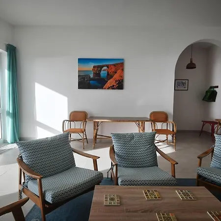 Sunset Court Self Catering Sea View