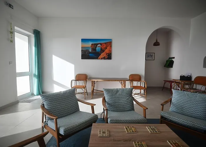 Sunset Court Self Catering Sea View